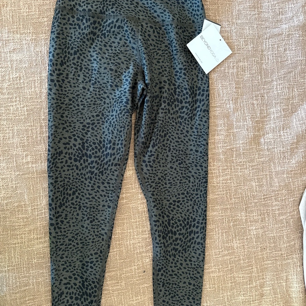 Beyond Yoga Animal Print Leggings
